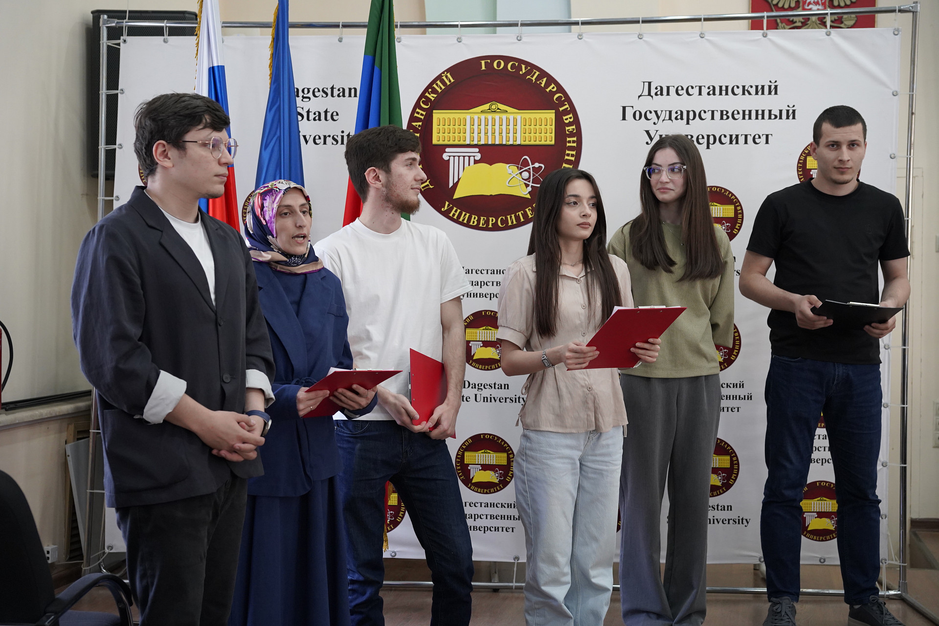 В ДГУ презентовали книгу о творческом наследии Гамзата Газимагомедова